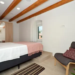 https://apartment-sime-split.splithotels.org