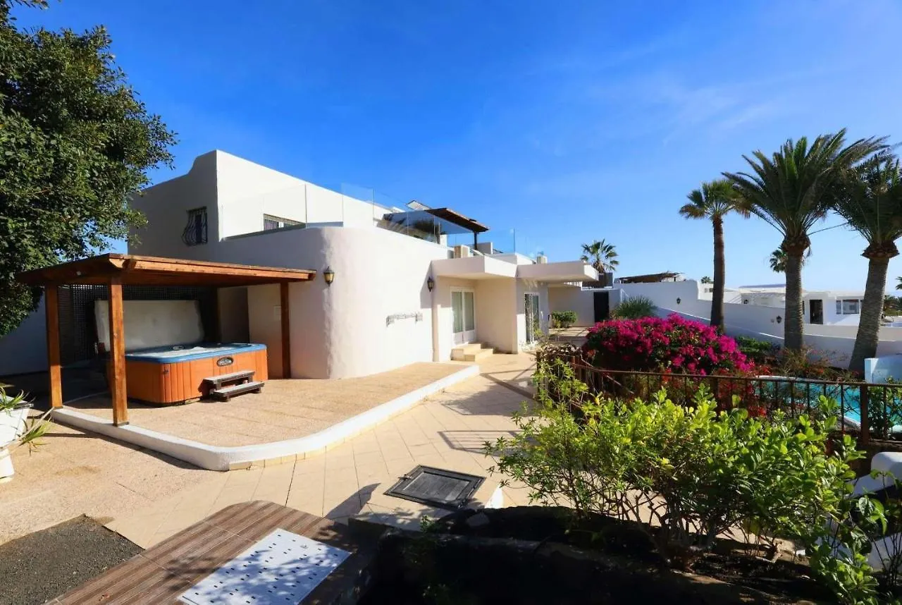 Cancilla Puerto del Carmen  Villa Puerto del Carmen (Lanzarote)